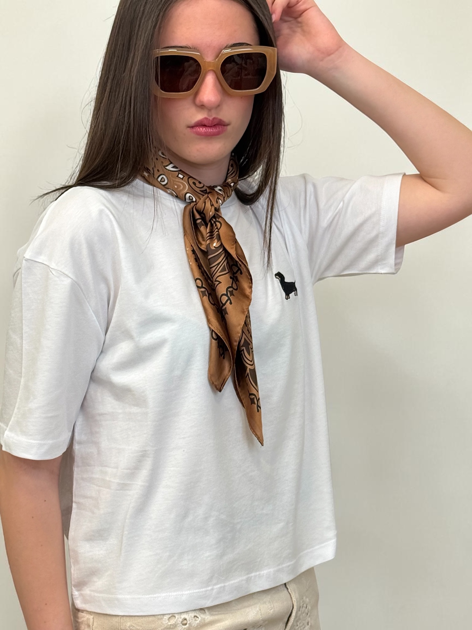 T-Shirt Bassotto Chic - 24 Colours - immagine 2